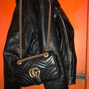 Luxurious Black Leather Shoulder Bag with Gold Chain